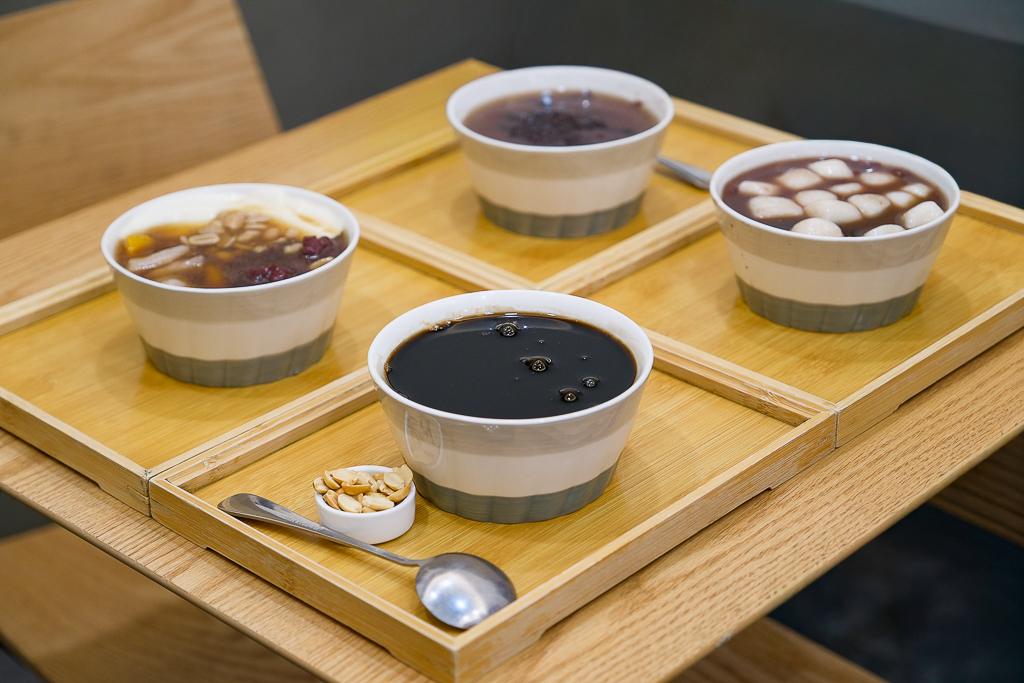 【嘉良冰鎮】冬季甜品上市了,紅豆湯圓、燒仙草、手工豆花,暖心一整個冬天 @飛天璇的口袋 【嘉良冰鎮】冬季甜品上市了,紅豆湯圓、燒仙草、手工豆花,暖心一整個冬天 @飛天璇的口袋