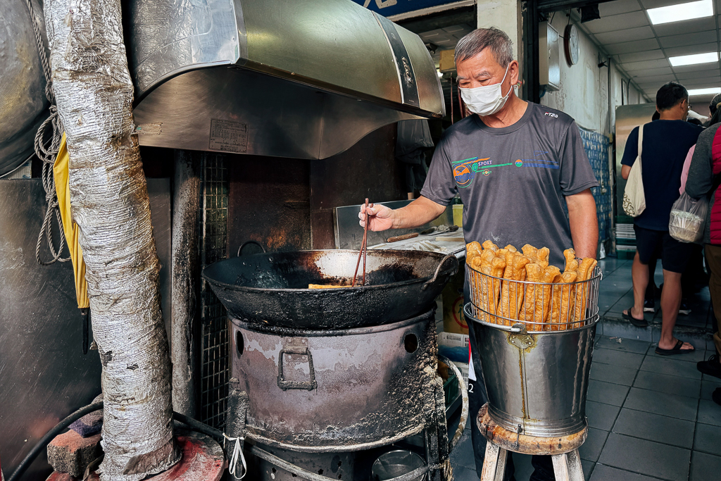 台中西屯｜集瀧塘豆漿．水湳市場傳統早餐店，各式中式麵食都吃得到 @飛天璇的口袋