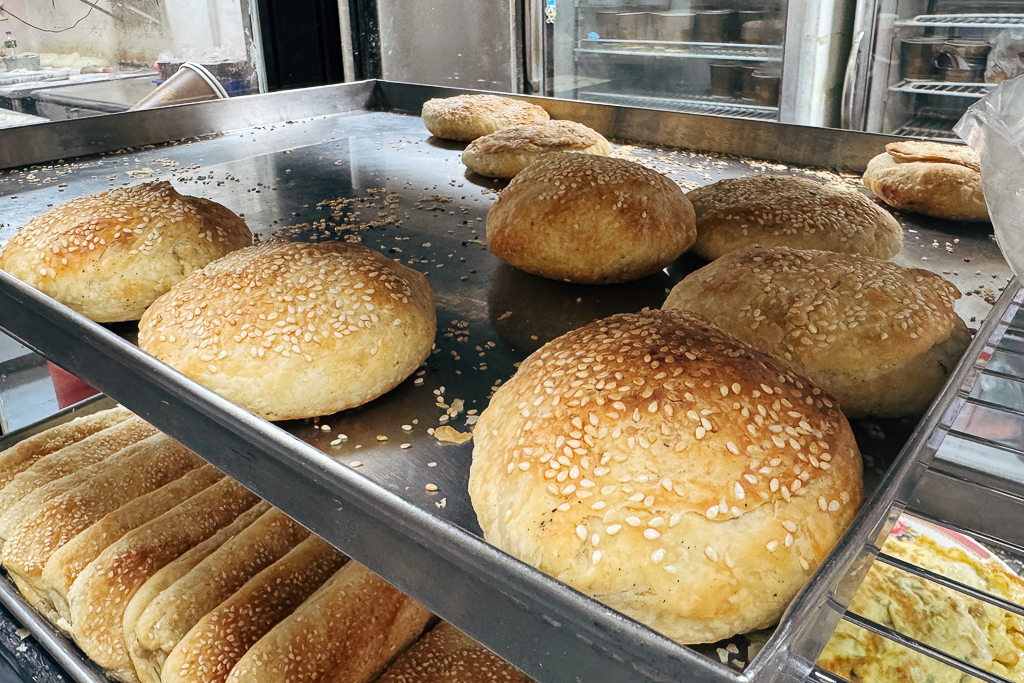 台中西屯｜集瀧塘豆漿．水湳市場傳統早餐店，各式中式麵食都吃得到 @飛天璇的口袋