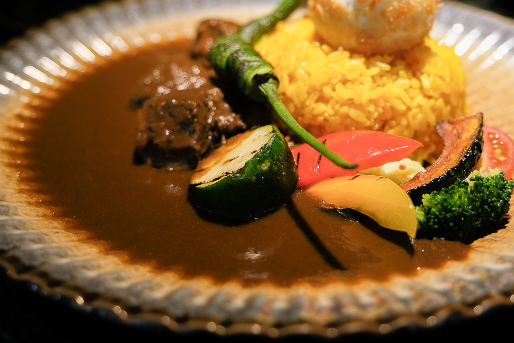 台中西區｜壱絕咖哩．模範街質感級咖哩店，台中少見的乾咖哩 @飛天璇的口袋