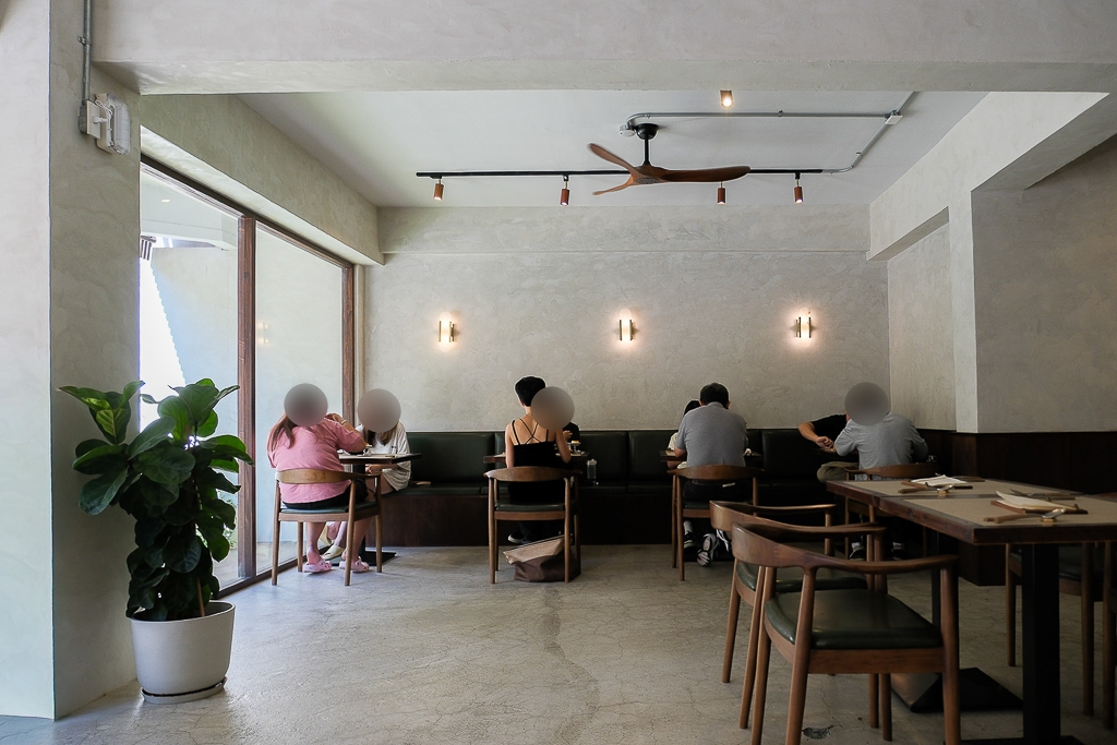 台中西區｜壱絕咖哩．模範街質感級咖哩店，台中少見的乾咖哩 @飛天璇的口袋