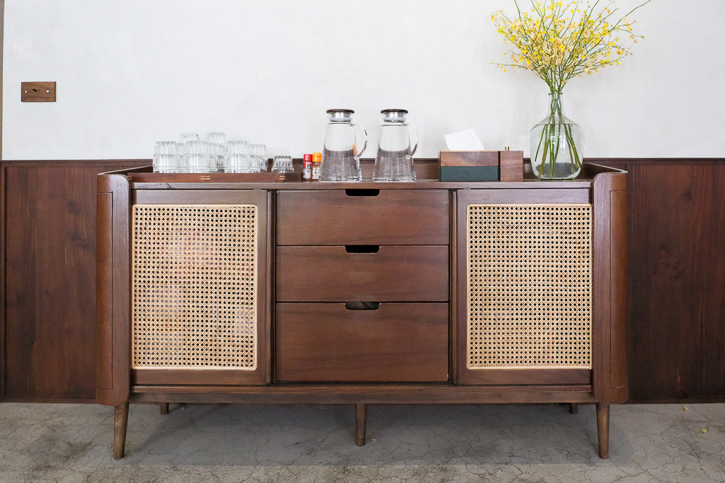 台中西區｜壱絕咖哩．模範街質感級咖哩店，台中少見的乾咖哩 @飛天璇的口袋