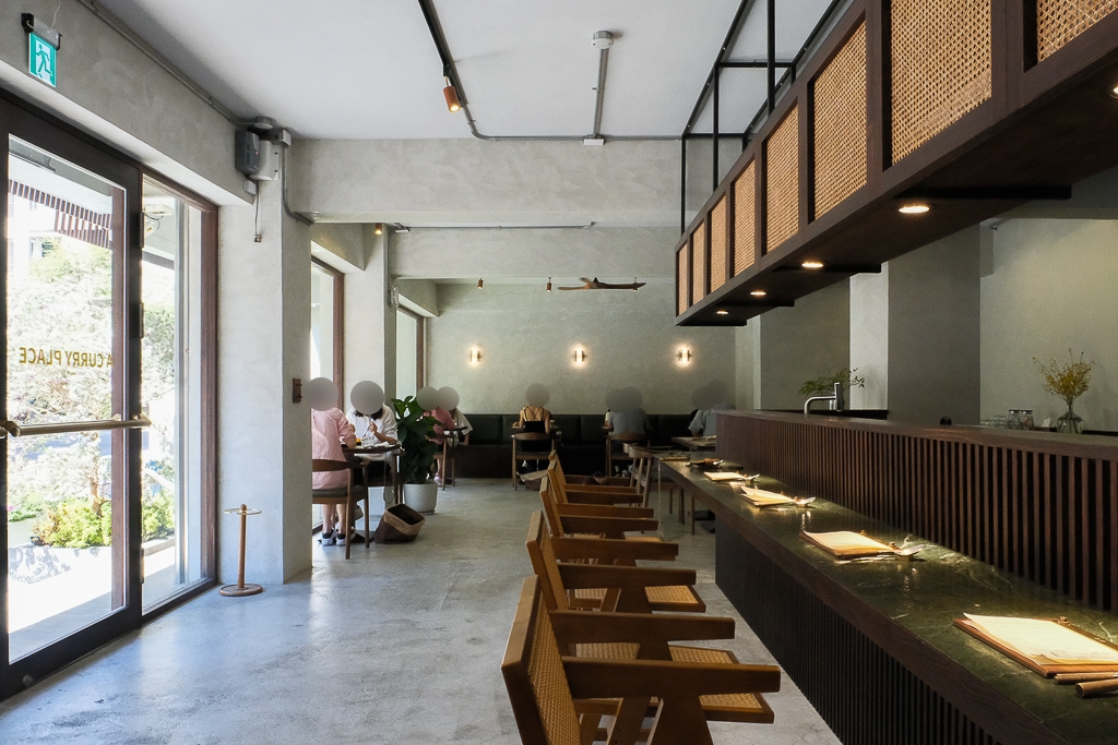 台中西區｜壱絕咖哩．模範街質感級咖哩店，台中少見的乾咖哩 @飛天璇的口袋