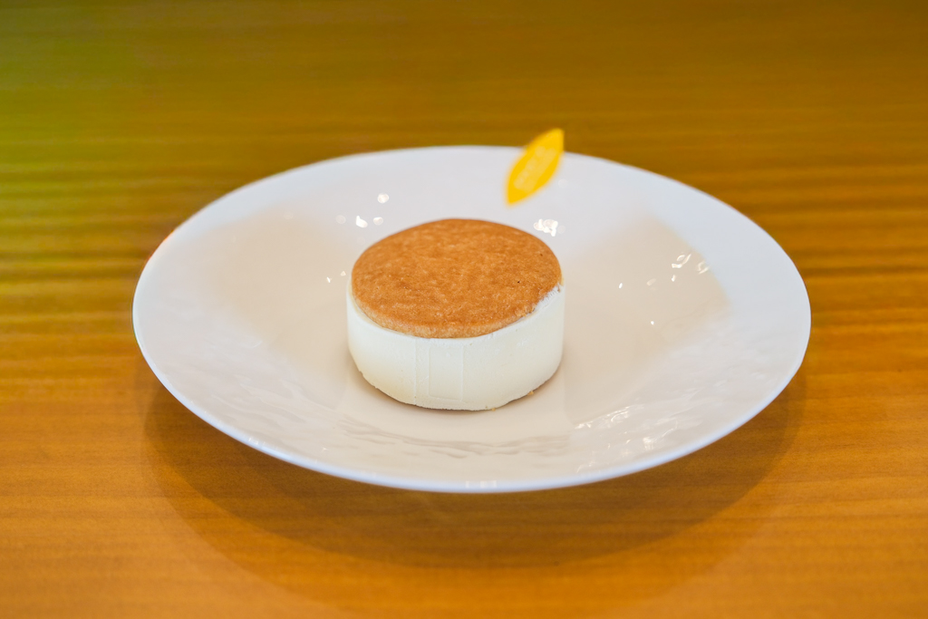 日本北海道｜Ferme La Terre Biei．美瑛農場裡的甜點咖啡，坐擁整片山丘療闊美景 @飛天璇的口袋