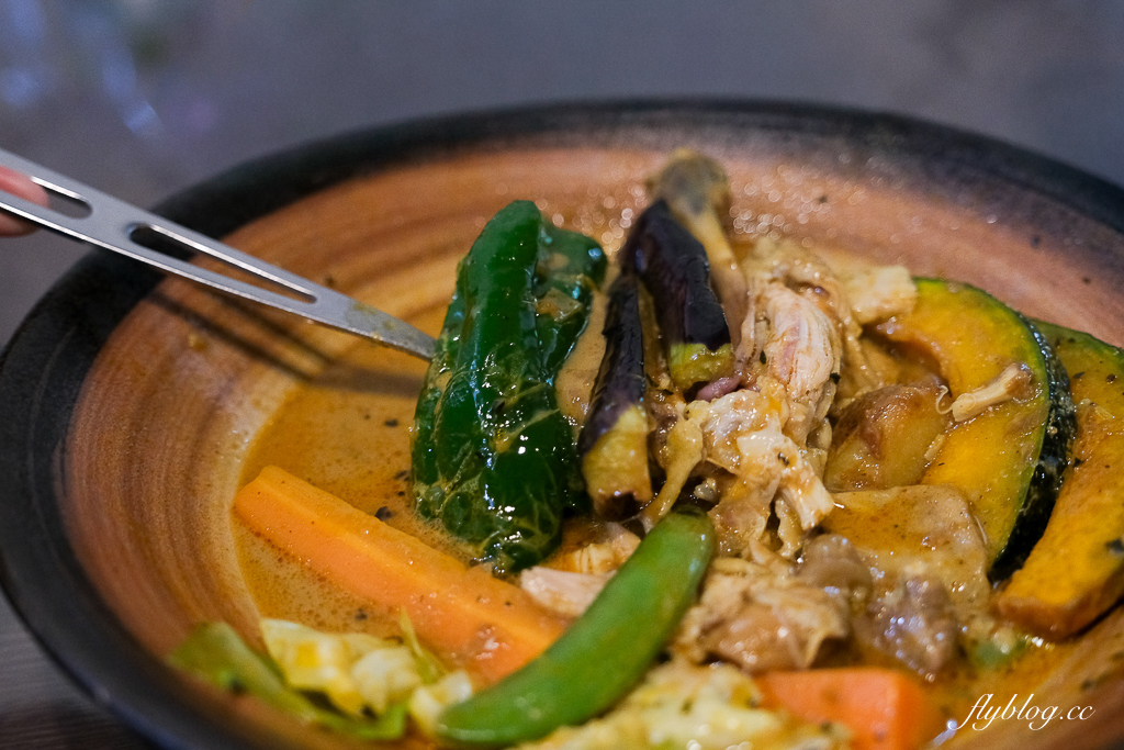 日本北海道｜Curry Shop Furanoya ふらのや．富良野湯咖哩推薦，不能預約只能現場排隊 @飛天璇的口袋