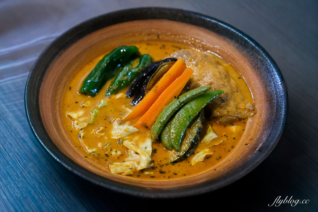 日本北海道｜Curry Shop Furanoya ふらのや．富良野湯咖哩推薦，不能預約只能現場排隊 @飛天璇的口袋