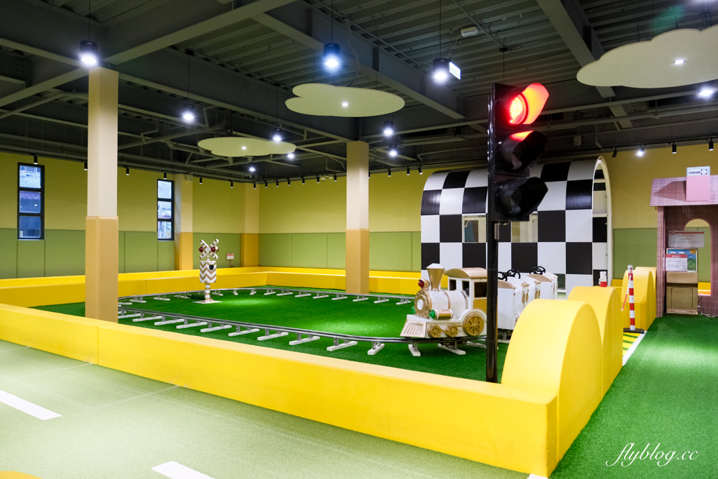 南投漁池｜魯魯札札咖啡親子館．日月潭最大親子餐廳，暢遊12大主題遊戲區 @飛天璇的口袋