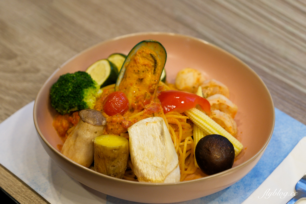 南投漁池｜魯魯札札咖啡親子館．日月潭最大親子餐廳，暢遊12大主題遊戲區 @飛天璇的口袋