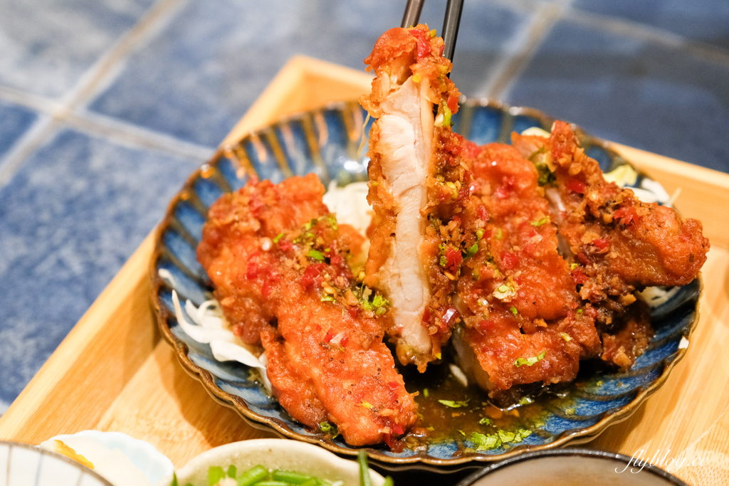 台中北屯|思鄉漁豚.澎湖人在台中的家鄉味,霸氣的海鮮咖哩定食套餐 @飛天璇的口袋 台中北屯|思鄉漁豚.澎湖人在台中的家鄉味,霸氣的海鮮咖哩定食套餐 @飛天璇的口袋