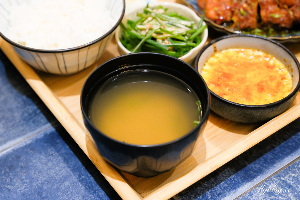 台中北屯|思鄉漁豚.澎湖人在台中的家鄉味,霸氣的海鮮咖哩定食套餐 @飛天璇的口袋 台中北屯|思鄉漁豚.澎湖人在台中的家鄉味,霸氣的海鮮咖哩定食套餐 @飛天璇的口袋