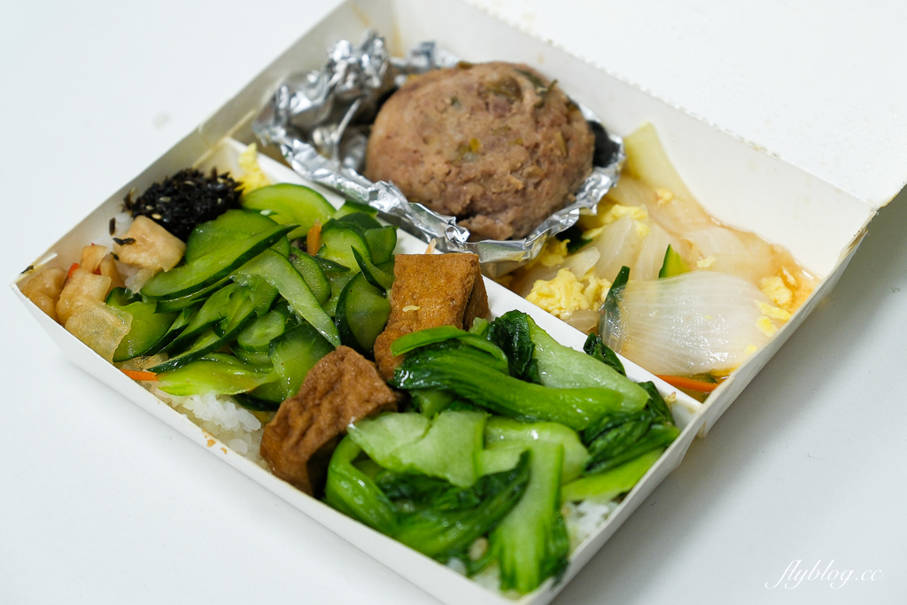 台中北區｜石蜜園．中國醫藥學排隊便當店，我們整整等了50分鐘 @飛天璇的口袋