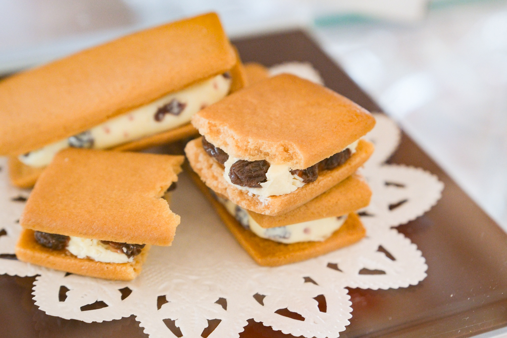 日本北海道｜六花亭富良野店 Campana．座落於葡萄園的絕美景觀，富良野落地窗咖啡館 @飛天璇的口袋