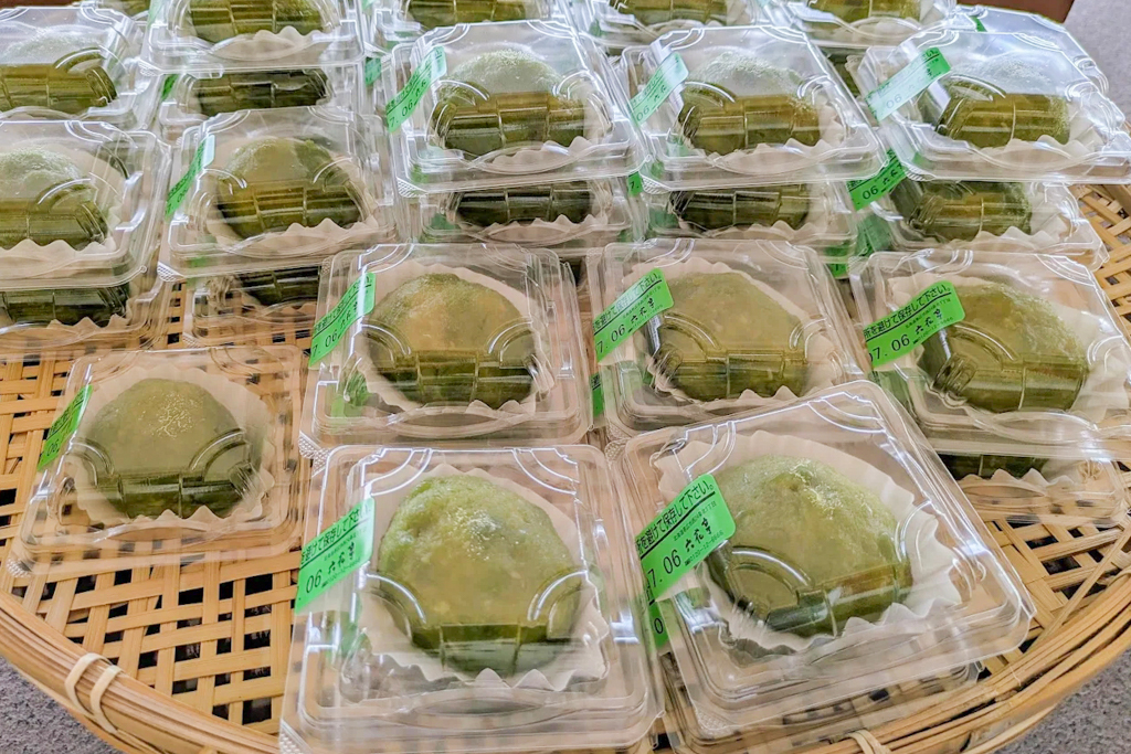 日本北海道｜六花亭富良野店 Campana．座落於葡萄園的絕美景觀，富良野落地窗咖啡館 @飛天璇的口袋