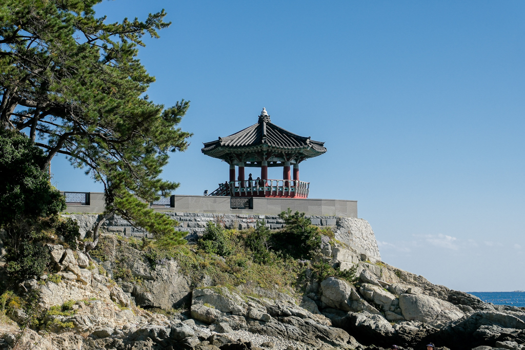 韓國釜山|松亭海水浴場.釜山純白貝殼灣沙灘,散步到竹島公園松日亭 @飛天璇的口袋 韓國釜山|松亭海水浴場.釜山純白貝殼灣沙灘,散步到竹島公園松日亭 @飛天璇的口袋