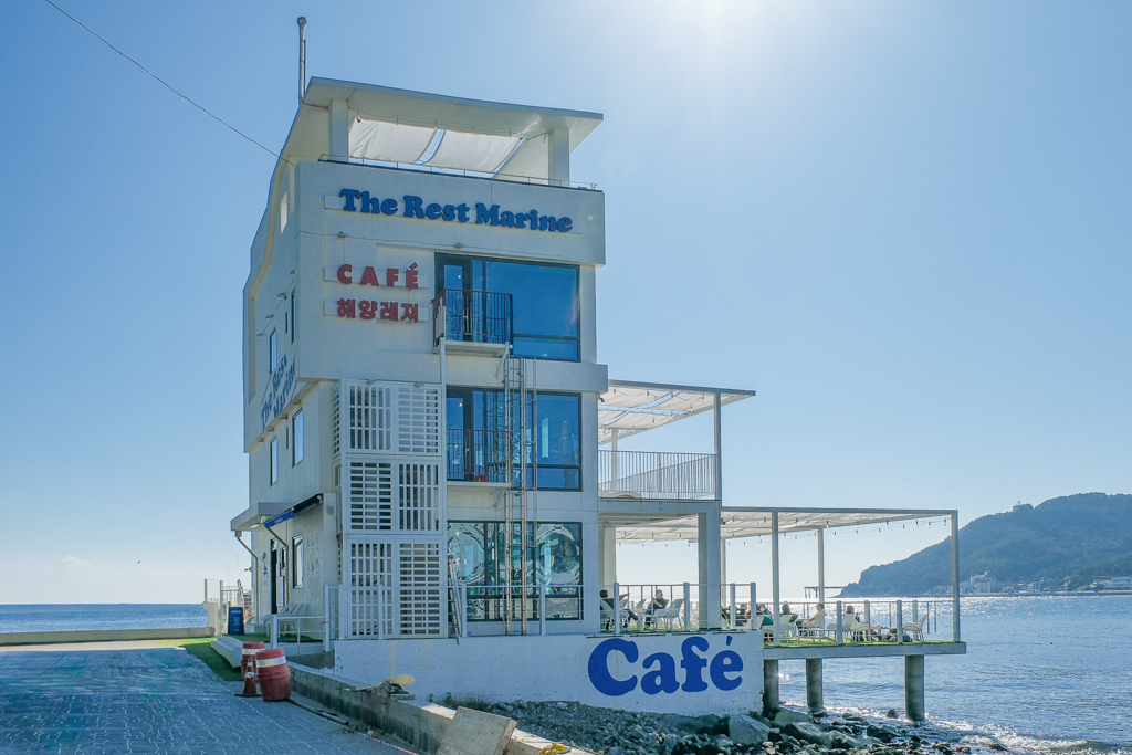 韓國釜山｜松亭海水浴場．釜山純白貝殼灣沙灘，散步到竹島公園松日亭 @飛天璇的口袋