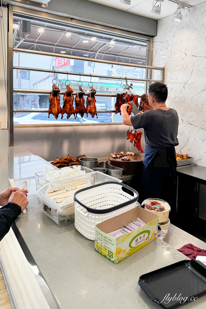 台中北屯｜香港城記燒臘．源於台南的燒臘店到台中展店，近期吃到很喜歡的燒臘便當 @飛天璇的口袋