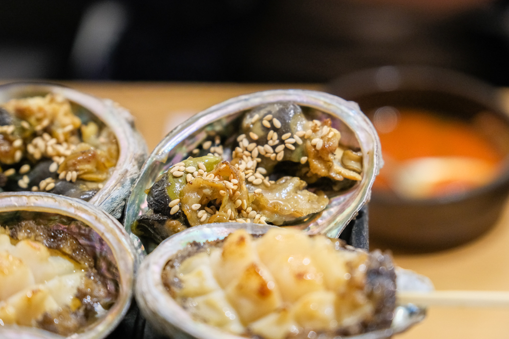 韓國釜山|機張末家鮑魚粥 日光店.超浮誇的海鮮饗宴,釜山鮮美好吃的鮑魚粥 @飛天璇的口袋 韓國釜山|機張末家鮑魚粥 日光店.超浮誇的海鮮饗宴,釜山鮮美好吃的鮑魚粥 @飛天璇的口袋