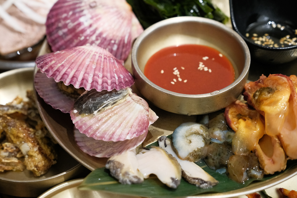 韓國釜山|機張末家鮑魚粥 日光店.超浮誇的海鮮饗宴,釜山鮮美好吃的鮑魚粥 @飛天璇的口袋 韓國釜山|機張末家鮑魚粥 日光店.超浮誇的海鮮饗宴,釜山鮮美好吃的鮑魚粥 @飛天璇的口袋