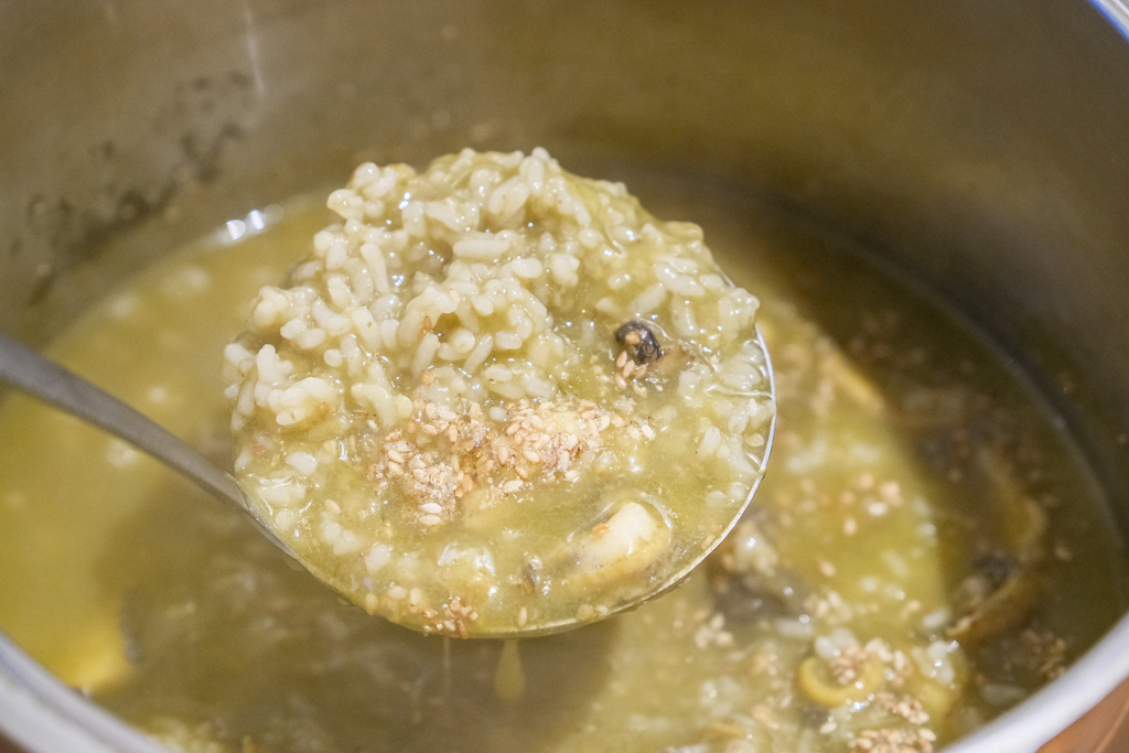 韓國釜山|機張末家鮑魚粥 日光店.超浮誇的海鮮饗宴,釜山鮮美好吃的鮑魚粥 @飛天璇的口袋 韓國釜山|機張末家鮑魚粥 日光店.超浮誇的海鮮饗宴,釜山鮮美好吃的鮑魚粥 @飛天璇的口袋