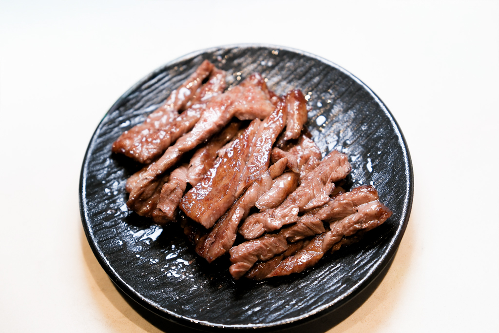 台中西屯｜燒肉MEN朝富店．個人套餐499起自助吧無限續，溫室水耕生菜和Haagen-Dazs冰淇淋 @飛天璇的口袋