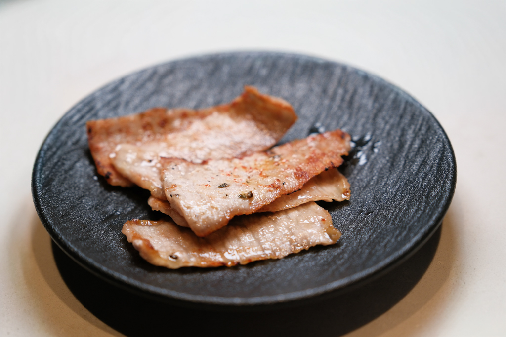 台中西屯｜燒肉MEN朝富店．個人套餐499起自助吧無限續，溫室水耕生菜和Haagen-Dazs冰淇淋 @飛天璇的口袋