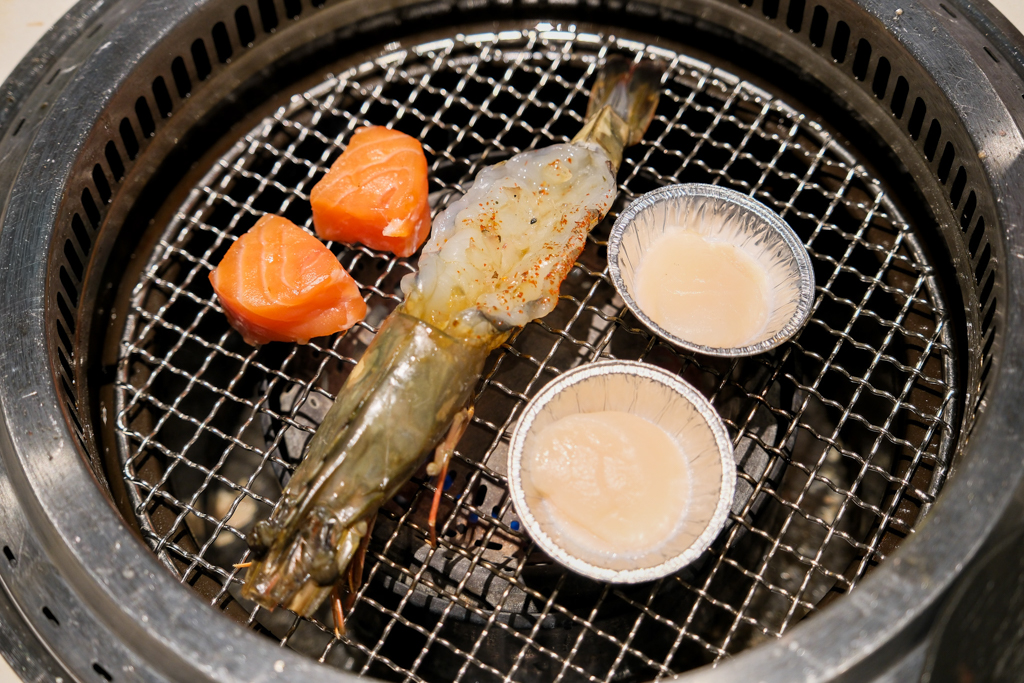 台中西屯｜燒肉MEN朝富店．個人套餐499起自助吧無限續，溫室水耕生菜和Haagen-Dazs冰淇淋 @飛天璇的口袋