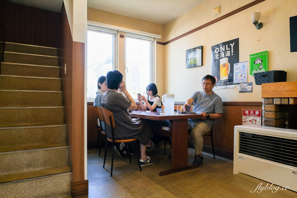 日本北海道｜大丸 だいまる．美瑛人氣炸豬排餐廳，兩個人用餐500台幣有找 @飛天璇的口袋