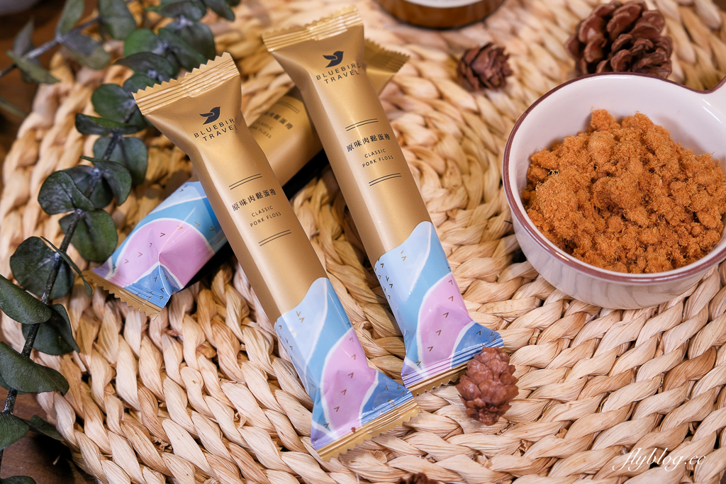 【青鳥旅行】人氣灌餡蛋捲禮盒，台中十大伴手禮金口碑獎，2026新春禮盒上市 @飛天璇的口袋