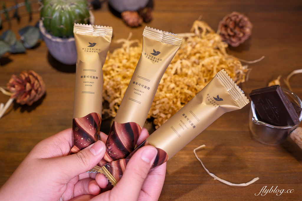 【青鳥旅行】人氣灌餡蛋捲禮盒，台中十大伴手禮金口碑獎，2026新春禮盒上市 @飛天璇的口袋