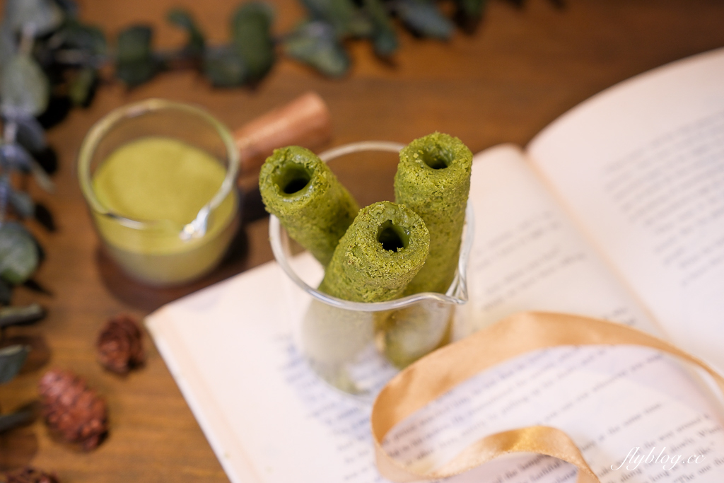 【青鳥旅行】人氣灌餡蛋捲禮盒，台中十大伴手禮金口碑獎，2026新春禮盒上市 @飛天璇的口袋