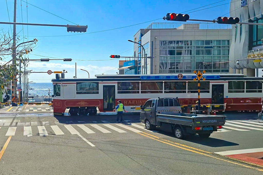 韓國釜山|海雲臺藍線公園.釜山海岸列車、天空膠囊列車購票方式和沿線景點 @飛天璇的口袋 韓國釜山|海雲臺藍線公園.釜山海岸列車、天空膠囊列車購票方式和沿線景點 @飛天璇的口袋
