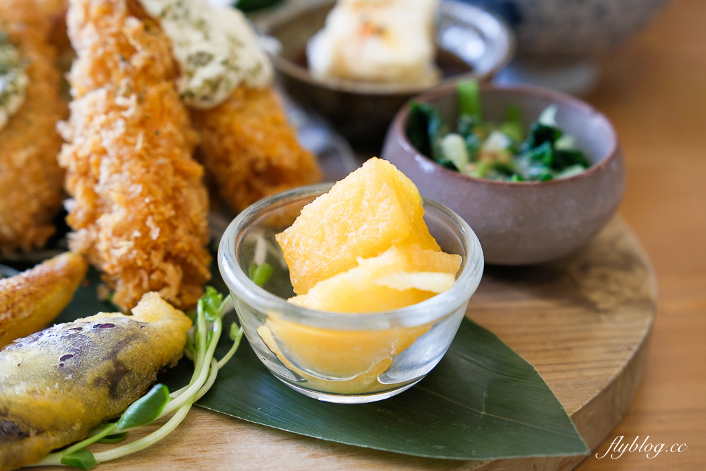 台中西區｜莯莯朝朝小食院．台中日式定食專賣，吃得到日式烤飯糰 @飛天璇的口袋