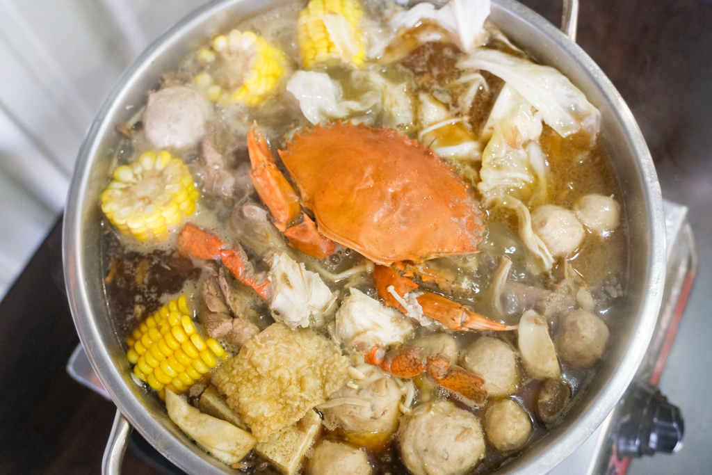 台中北屯｜味首席紅蟳薑母鴨．現點現撈的紅蟳，還有鹹菜鴨肉湯，一年四季不休息 @飛天璇的口袋