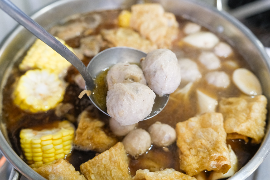 台中北屯｜味首席紅蟳薑母鴨．現點現撈的紅蟳，還有鹹菜鴨肉湯，一年四季不休息 @飛天璇的口袋