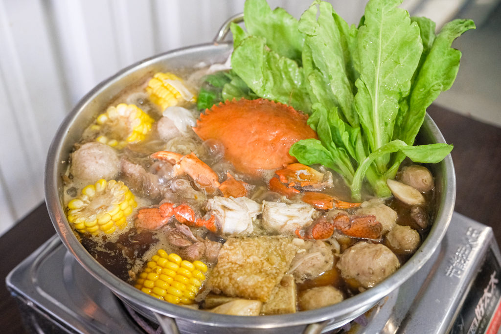 泰國曼谷｜NaRaYa Tea Room｜全球第一間曼谷包NaRaYa的咖啡廳，曼谷最新百貨ICONSIAM一樓 @飛天璇的口袋