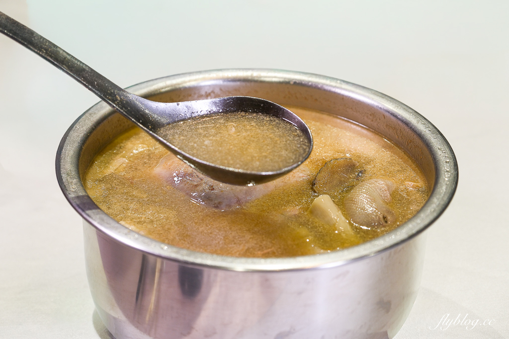 【2026台中年菜推薦】印月外帶年菜．當天現做年夜飯複熱即食，帝王蟹、白鯧、櫻花蝦米糕、花膠魚翅雞湯 @飛天璇的口袋