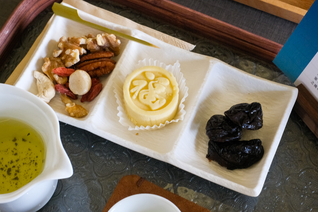 台中西屯｜那日那茶．田野間的中式茶屋，在庭院圍爐煮茶 @飛天璇的口袋