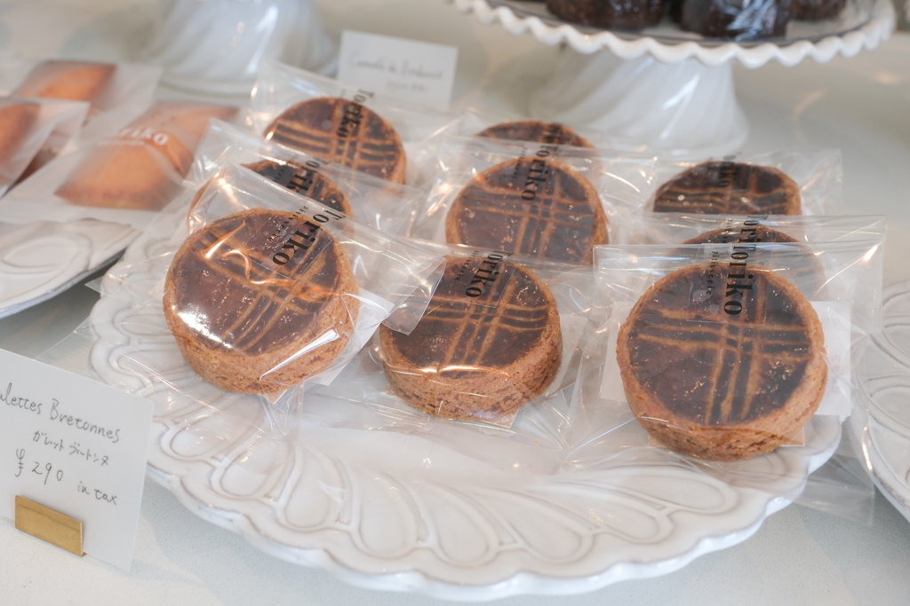 日本北海道｜pâtisserie Toriko トリコ．美瑛鎮上法式甜點店，必點人氣可麗露 @飛天璇的口袋