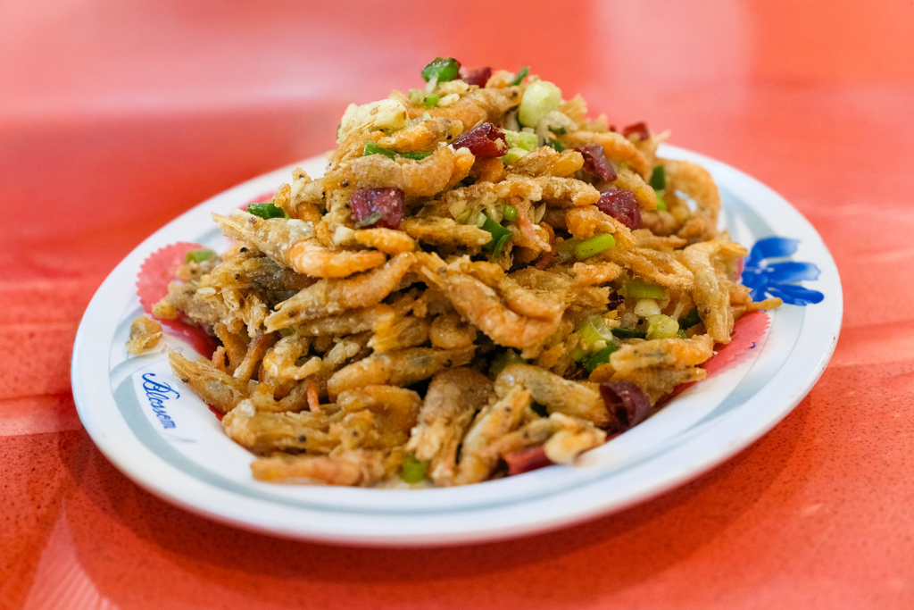 苗栗頭份｜永昇客家小館．一桌2500不到還打包，餐點份量多CP值高，白飯免費吃到飽 @飛天璇的口袋