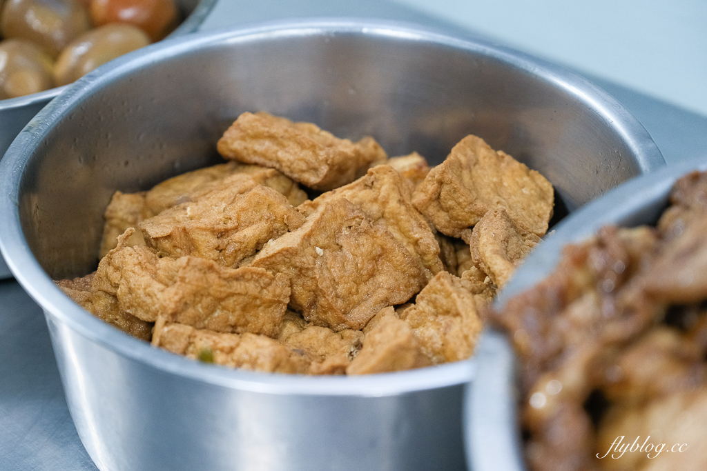 【圓光排肉餐盒】頭份國光客運旁便當搬家了,66年的老店老闆娘親自掌廚 @飛天璇的口袋 【圓光排肉餐盒】頭份國光客運旁便當搬家了,66年的老店老闆娘親自掌廚 @飛天璇的口袋