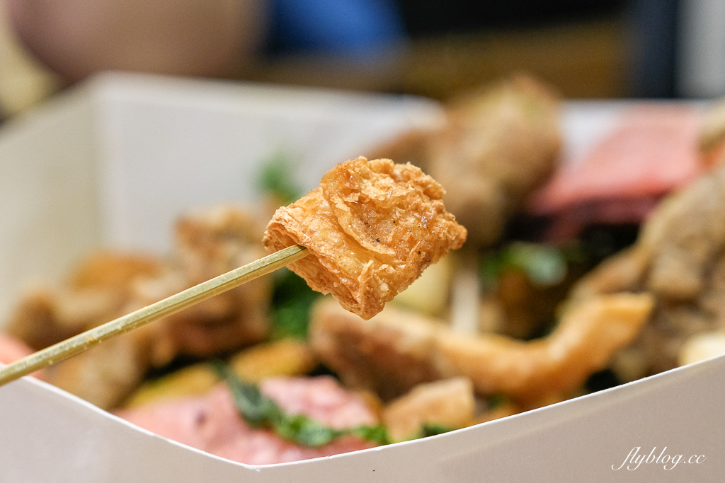 台中北屯｜炸滋滋．乾淨有質感小菜免費送，北屯洲際棒球場鹹酥雞 @飛天璇的口袋