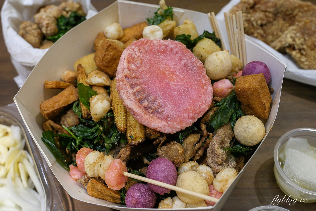 台中北屯｜炸滋滋．乾淨有質感小菜免費送，北屯洲際棒球場鹹酥雞 @飛天璇的口袋