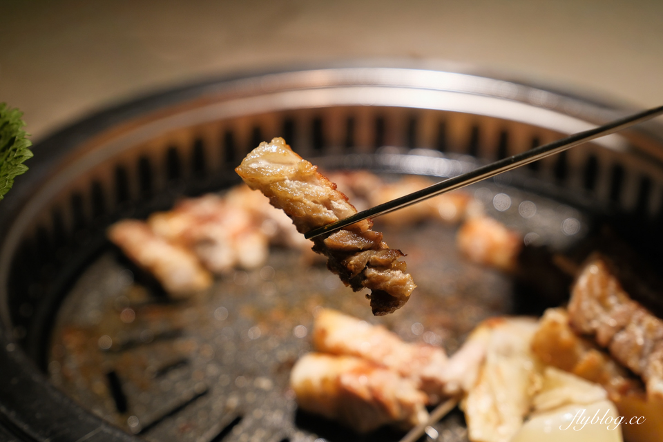 韓國釜山｜烏龜小區釜山Yeondo店．影島高CP值烤肉店，一個人均消不到500台幣 @飛天璇的口袋