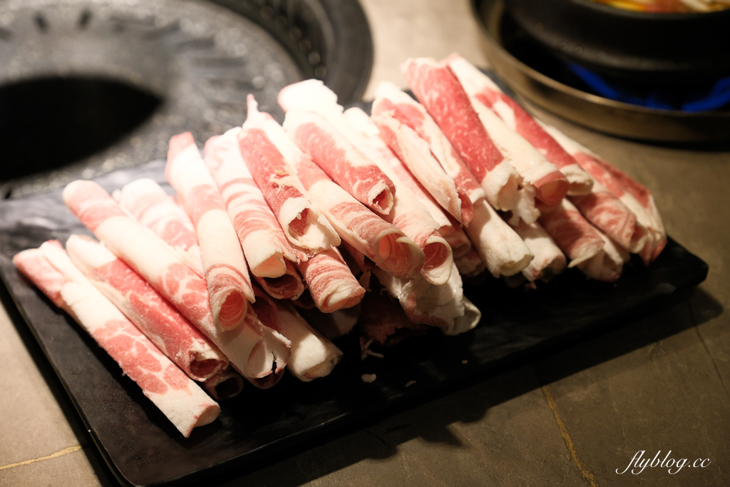 韓國釜山｜烏龜小區釜山Yeondo店．影島高CP值烤肉店，一個人均消不到500台幣 @飛天璇的口袋