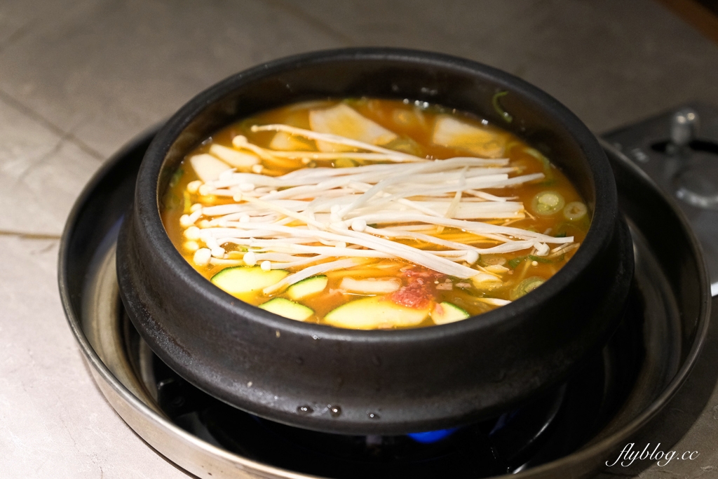 韓國釜山｜烏龜小區釜山Yeondo店．影島高CP值烤肉店，一個人均消不到500台幣 @飛天璇的口袋