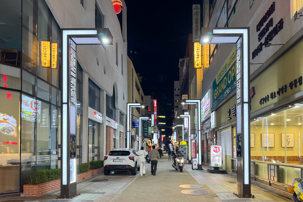 韓國釜山｜Connect Busan Hotel．南浦洞地鐵步行5分鐘，鄰近樂天百貨購物方便 @飛天璇的口袋