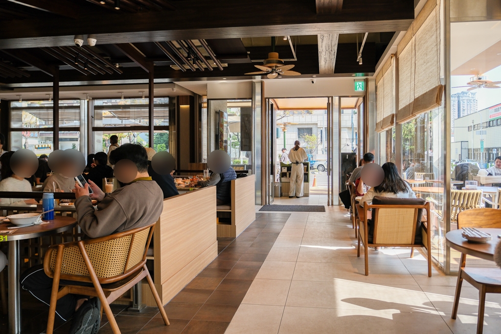 台中北屯｜豐生茶館 梅川東店．萬客什鍋新茶飲品牌，從早上營業到凌晨宵夜場 @飛天璇的口袋