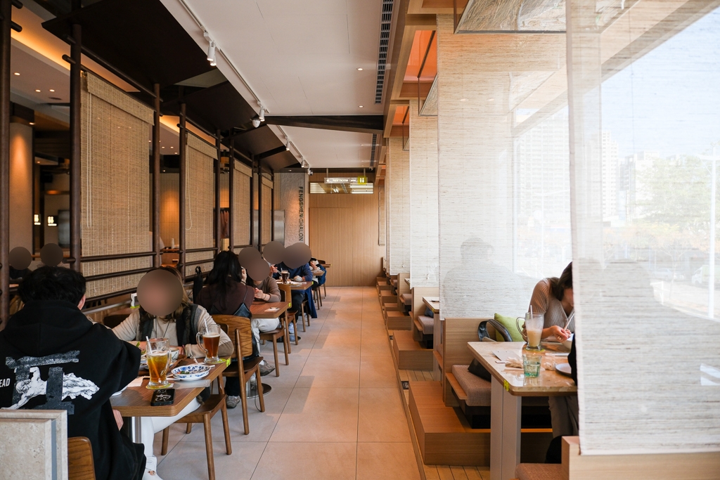 台中北屯｜豐生茶館 梅川東店．萬客什鍋新茶飲品牌，從早上營業到凌晨宵夜場 @飛天璇的口袋