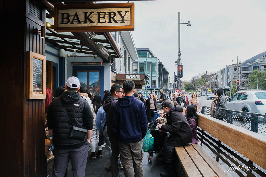紐西蘭南島｜Fergbaker．皇后鎮漢堡老闆開的，香草奶油甜甜圈一定要吃 @飛天璇的口袋