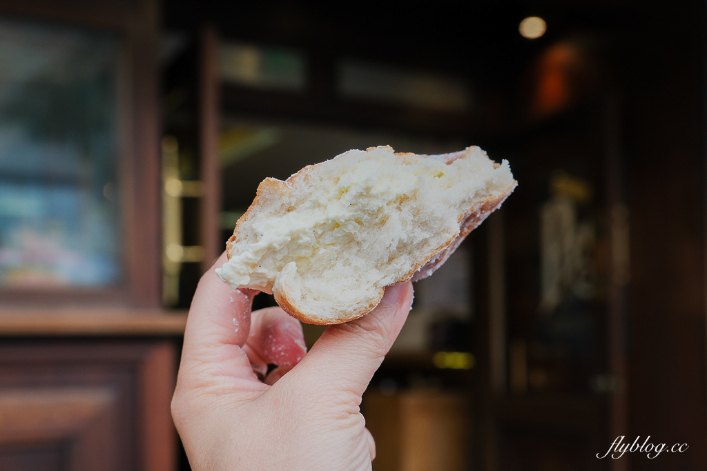 紐西蘭南島｜Fergbaker．皇后鎮漢堡老闆開的，香草奶油甜甜圈一定要吃 @飛天璇的口袋